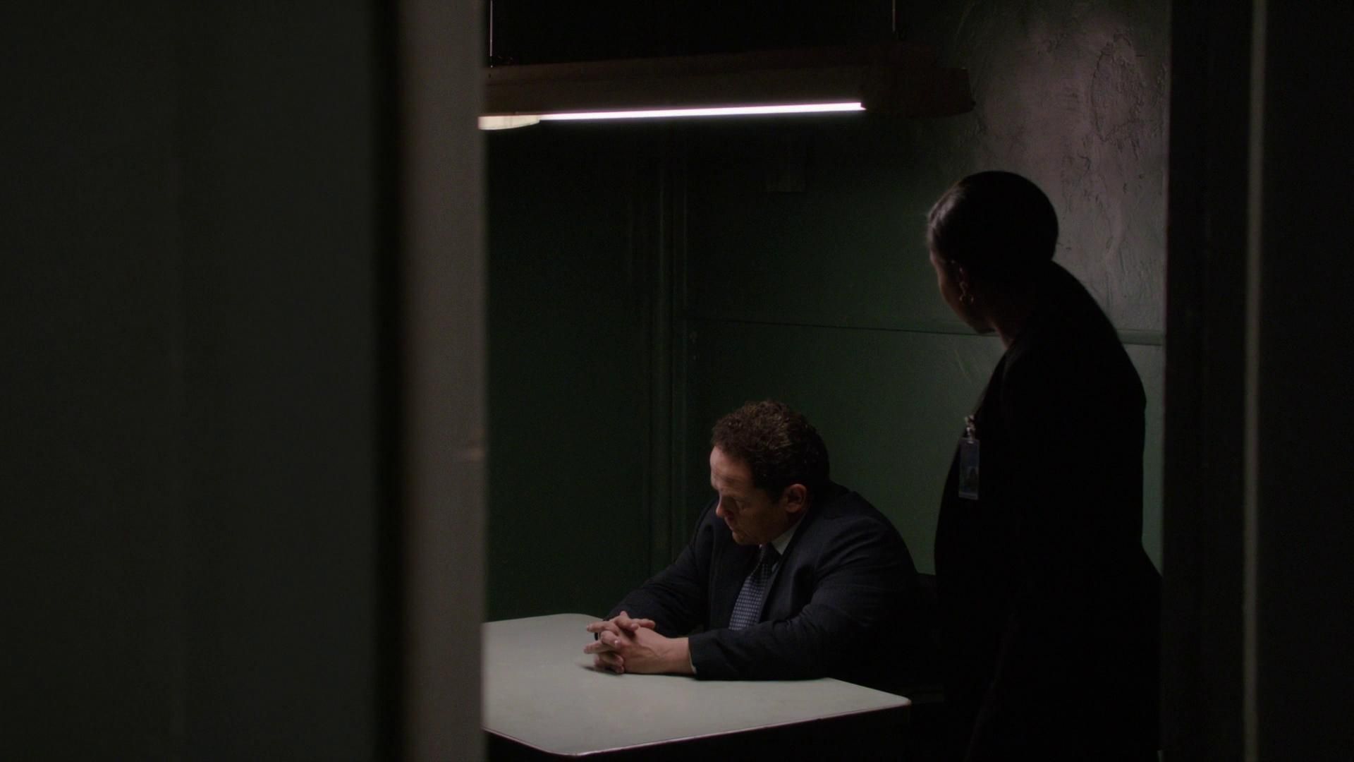 2011-PersonOfInterest-S02E20-022.jpg