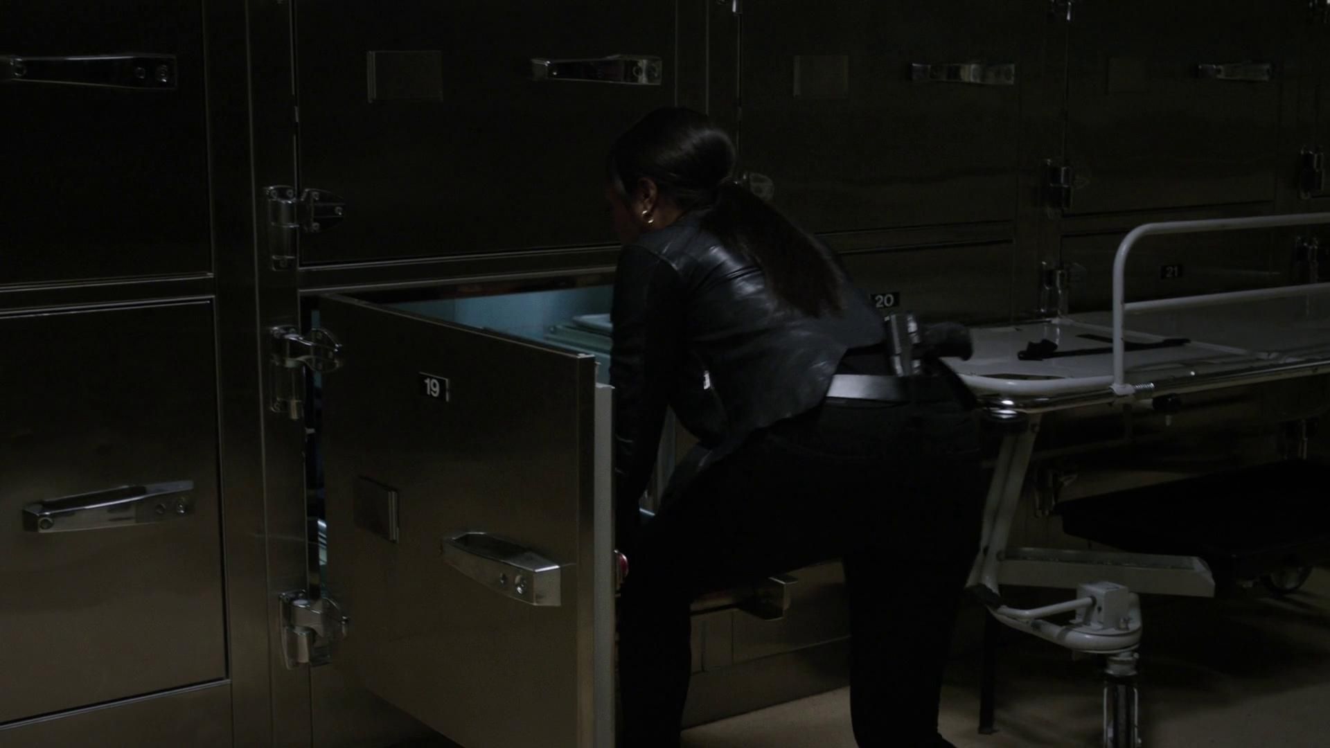 2011-PersonOfInterest-S03E09-137.jpg